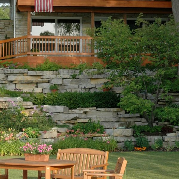 Rustic Weather Edge Outcropping - Monacelli Stone Company